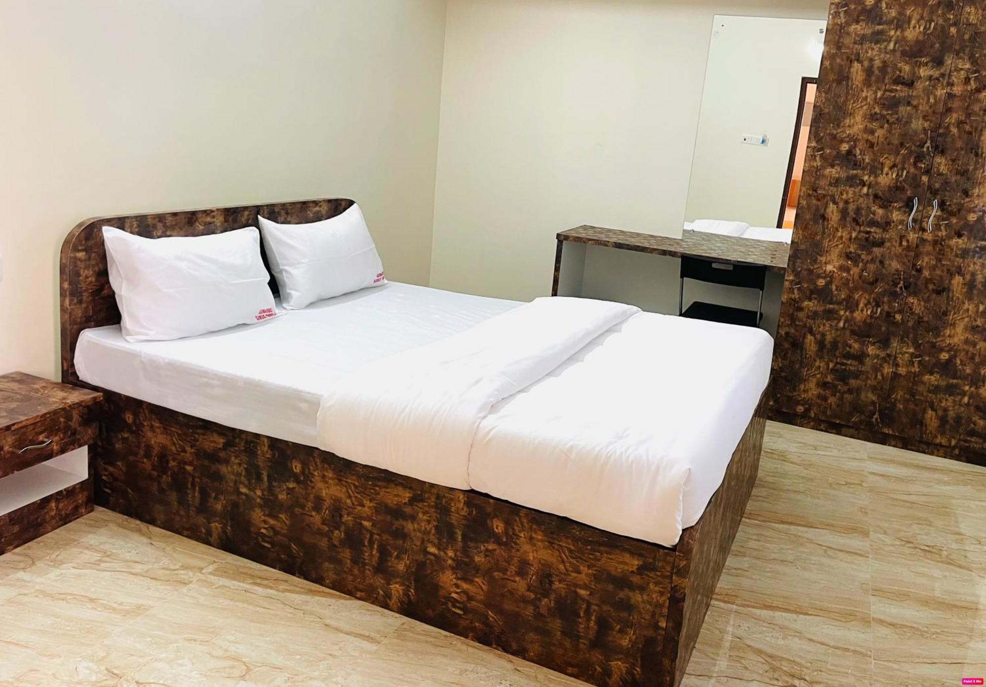 Pearl Stays, Tirupati - Very Convenient For The People Coming From Bangalore And Chennai - You Can Skip City Traffic While Reaching Any Temple In Tirupati - Covered Parking - 24Hrs Front Desk And Hot Water - Free Wifi - Flexible Checkin-In Check-Out Eksteriør bilde